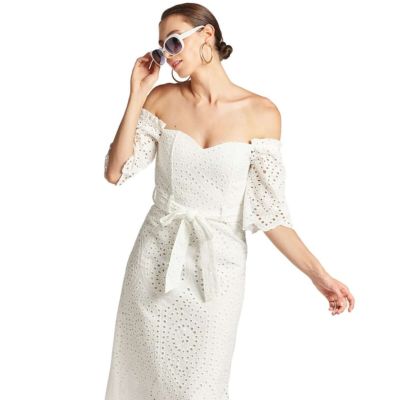 Fresh White Summer Style
