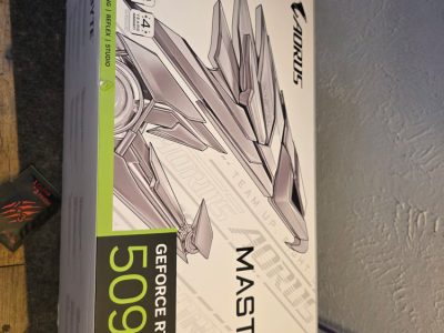 GIGABYTE AORUS GeForce RTX 5090 MASTER ICE 32G
