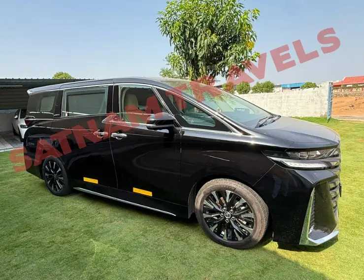 Luxury Toyota Vellfire Car Rental in Jaipur Service