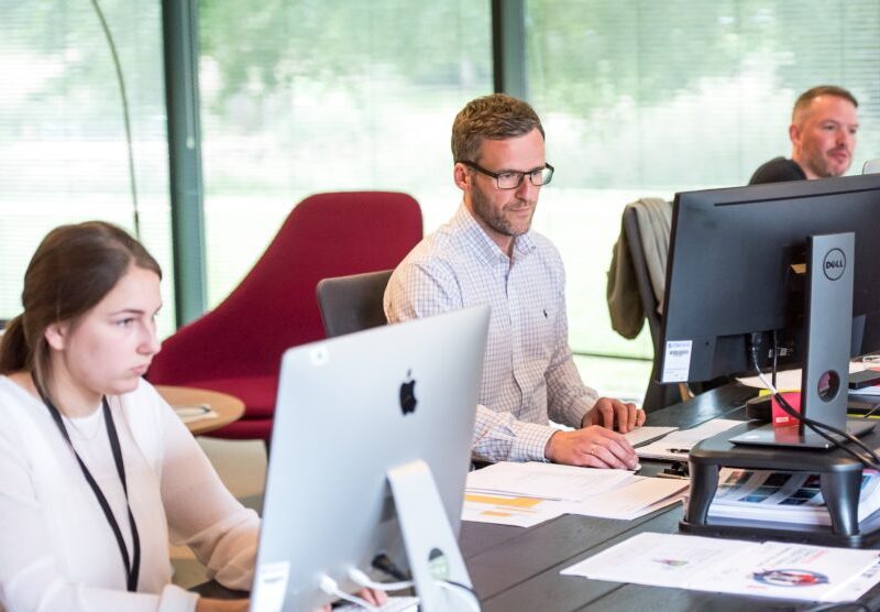 Simplify IT Issues with Trusted Remote help Desk Support