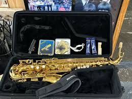 YAMAHA YAS-275 Alto Saxophone Music Instrument w/ Hard Case