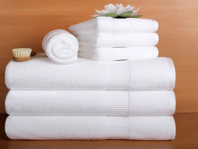 Healthcare Towels in Bulk for Hospitals and Nursing Homes