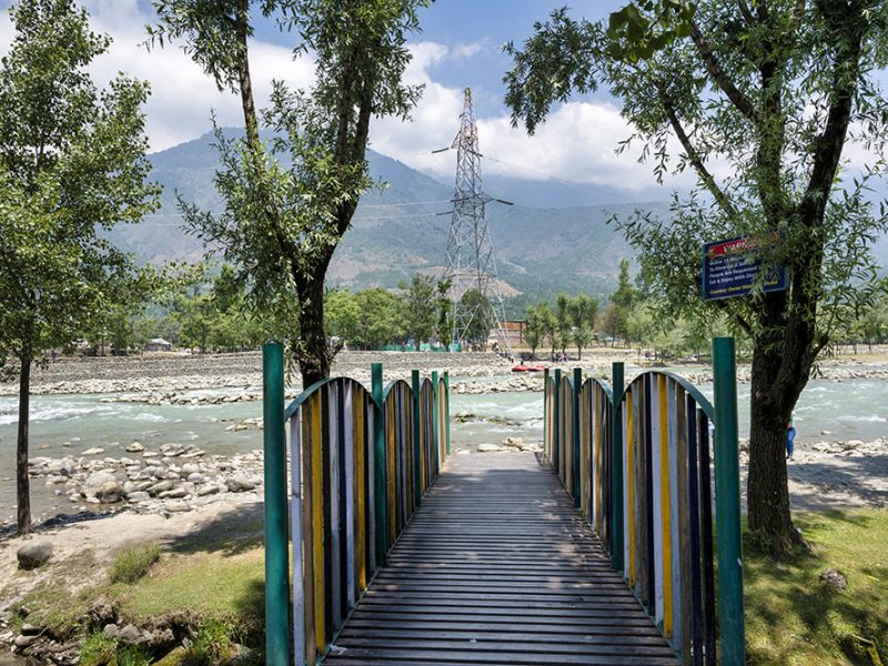Srinagar Delights 4 Nights 5 days starting from 18000/- Per Person