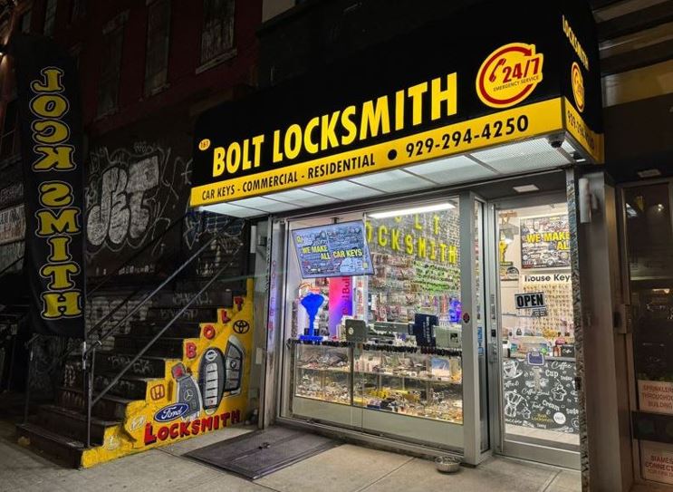 Now Hiring: Locksmith / Hardware Store Clerk – Williamsburg, Brooklyn