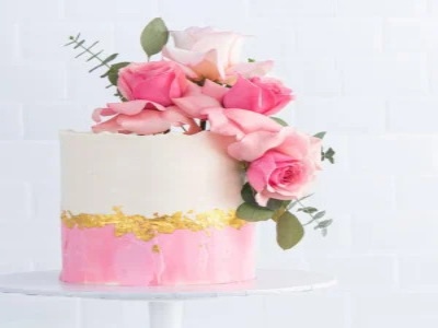 Sweeten Your Wedding & Engagement Moments with a Custom Cake | Sharon's Desserts