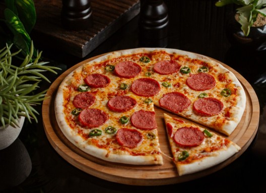 A Pepperoni Pizza Worth Sharing