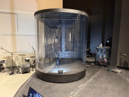 Choosing a Curved Drum Enclosure for Modern Stage Design