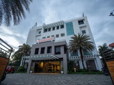 Book Best 4-Star Hotel Rooms in Thrissur | Niya Regency