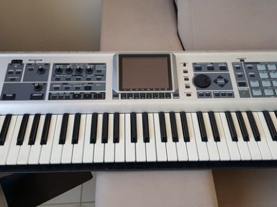 Roland Fantom X6 Synthesizer Workstation Keyboard
