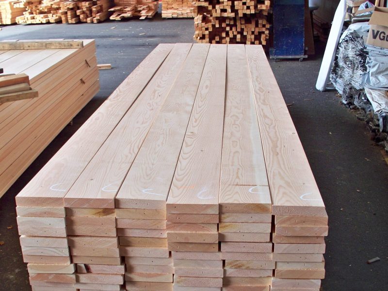 Natural Pine Wood Building Material- Customized Pine Timber /lumber/log Wood for Sale