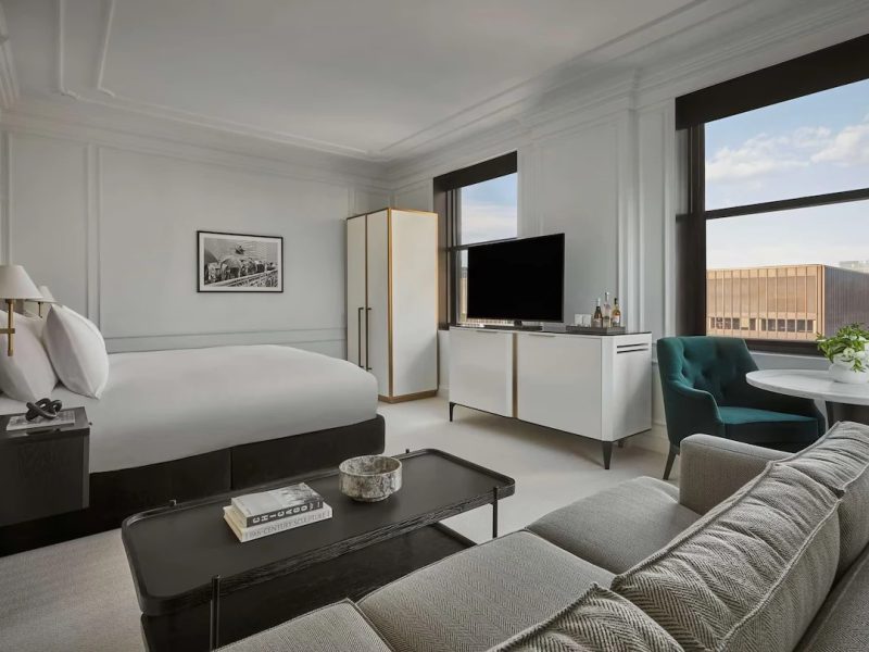 Book a Historic Chicago Stay Before Your Next City Escape