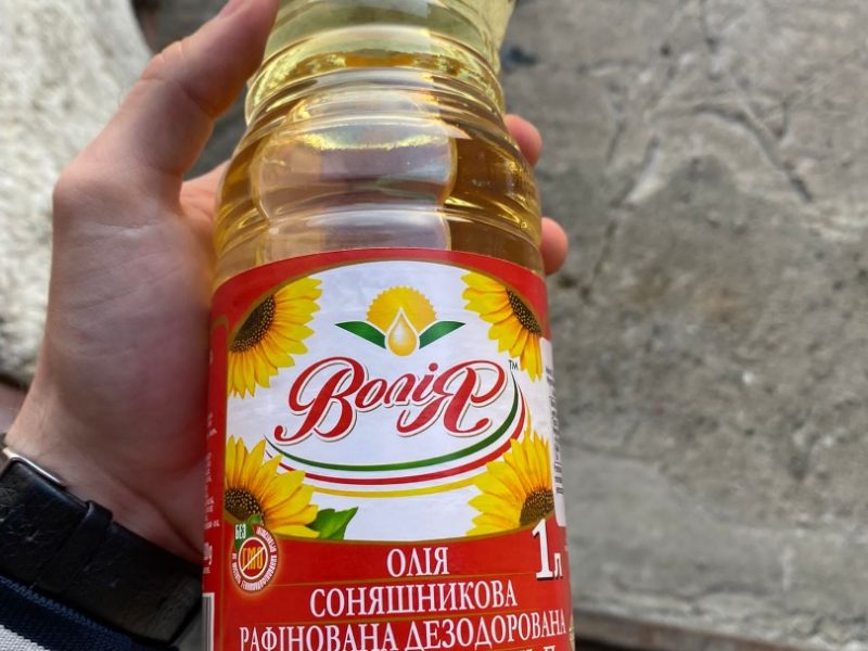 Refined Sunflower Oil Pet Bottle 1 and 5 L (truck load, per 1000L)