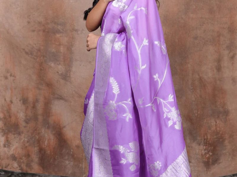 Looking for a Good Saree Shop? Visit Misato Online