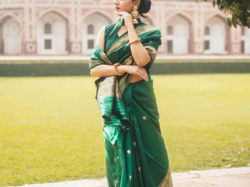Looking for a Good Saree Shop? Visit Misato Online