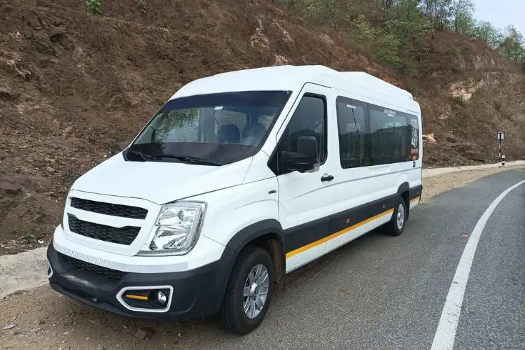 10 Seater Force Urbania Price in Jaipur | Get a Quote