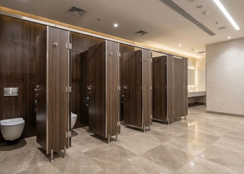 Commercial Toilet Cubicles Manufacturer for Modern Washrooms