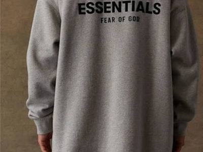 Essentials Tracksuit: The Complete UK Streetwear Style Guide